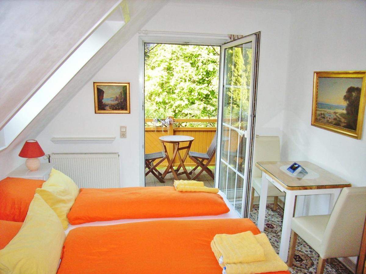 Ostsee Hotel-Pension An Der Lindenallee Бад-Доберан Экстерьер фото