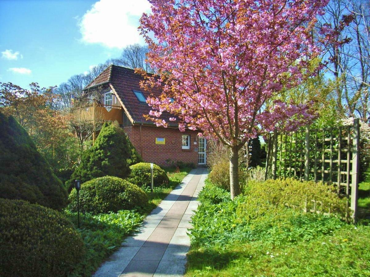 Ostsee Hotel-Pension An Der Lindenallee Бад-Доберан Экстерьер фото